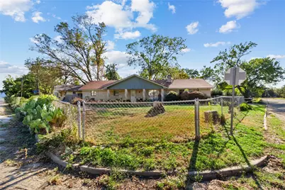 400 S 8th Avenue, Teague, TX 75860 - Photo 1