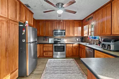 400 S 8th Avenue, Teague, TX 75860 - Photo 13