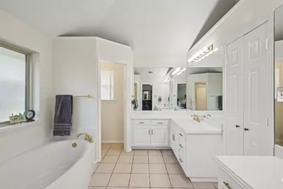 7002 Lake Louise Drive, Arlington, TX 76016 - Photo 19