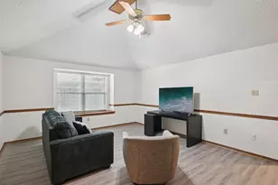 7002 Lake Louise Dr, Arlington, TX 76016 - Photo 9