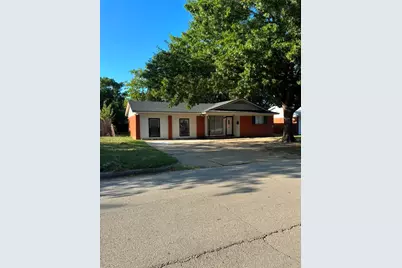 4809 Melinda Drive, Forest Hill, TX 76119 - Photo 9