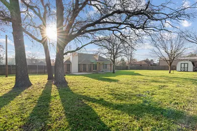 2013 Wood Trail, Azle, TX 76020 - Photo 35