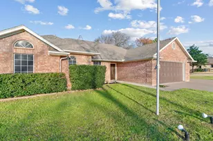 2013 Wood Trail, Azle, TX 76020 - Photo 3