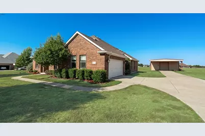 2121 N Mockingbird Lane, Midlothian, TX 76065 - Photo 3