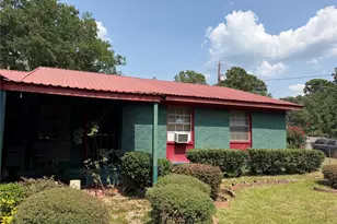 902 Belvedere Dr, Henderson, TX 75652 - Photo 1