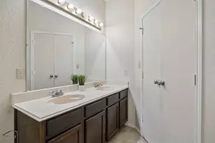 2906 Northrope St, Euless, TX 76039 - Photo 9