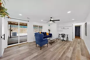4214 Falls Dr, Dallas, TX 75211 - Photo 19