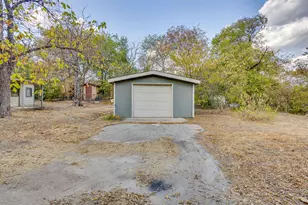 404 Calgary Rd, Azle, TX 76020 - Photo 27
