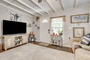 404 Calgary Rd, Azle, TX 76020 - Photo 7