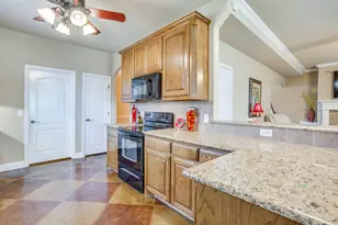 10521 N Haven Dr, Benbrook, TX 76126 - Photo 19
