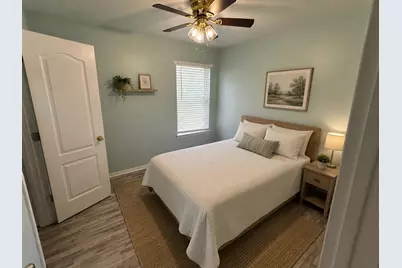 7073 Wax Berry Drive, Dallas, TX 75249 - Photo 5