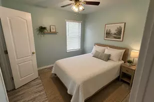 7073 Wax Berry Dr, Dallas, TX 75249 - Photo 5