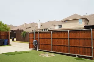 14012 Badger Creek Dr, Frisco, TX 75033 - Photo 7