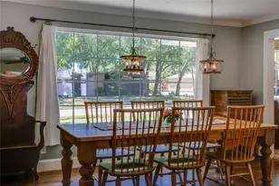 6221 Town Hill Ln, Dallas, TX 75214 - Photo 9