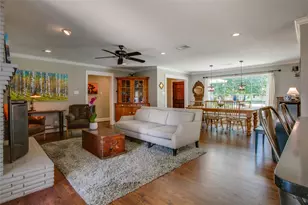 6221 Town Hill Ln, Dallas, TX 75214 - Photo 11