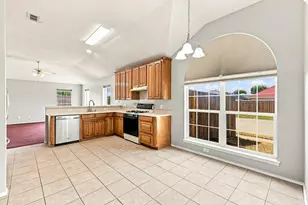8900 San Joaquin Trail, Fort Worth, TX 76118 - Photo 9