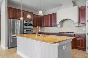 555 Via Amalfi, Irving, TX 75039 - Photo 9