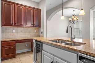 555 Via Amalfi, Irving, TX 75039 - Photo 11