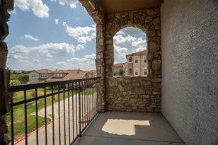 555 Via Amalfi, Irving, TX 75039 - Photo 19