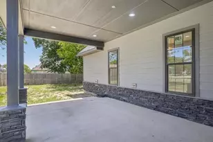 2936 Henry Rd, Lancaster, TX 75134 - Photo 27