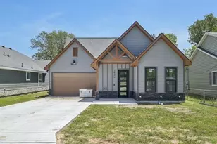 2936 Henry Rd, Lancaster, TX 75134 - Photo 1