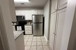 502 Oakridge Dr, Greenville, TX 75402 - Photo 5