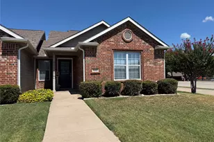 502 Oakridge Dr, Greenville, TX 75402 - Photo 1