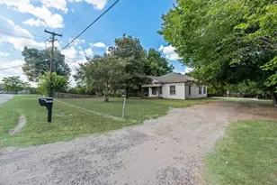 1415 Dowdy Ferry Rd, Hutchins, TX 75141 - Photo 3