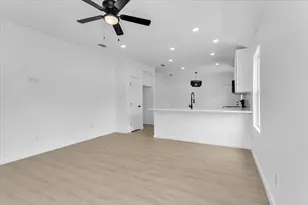 415 E Monterey St, Denison, TX 75021 - Photo 5