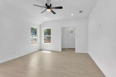 415 E Monterey Street, Denison, TX 75021 - Photo 7