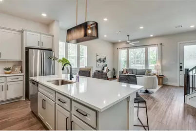 505 Mission Trail #603, Arlington, TX 76010 - Photo 3