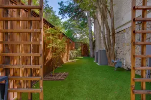 4119 Rock Creek Dr, Dallas, TX 75204 - Photo 37