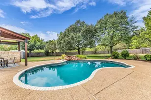 325 Elm Grove Cir, McGregor, TX 76657 - Photo 35