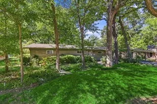 800 Briarwood Blvd, Arlington, TX 76013 - Photo 3