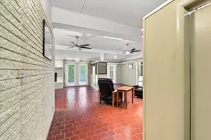 800 Briarwood Blvd, Arlington, TX 76013 - Photo 5