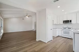 1022 Holland Dr, Garland, TX 75040 - Photo 9