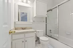 8610 Brittania Way, Dallas, TX 75243 - Photo 15