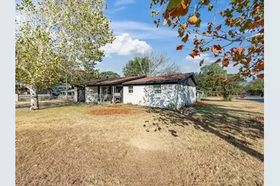 1306 Hulme Street, Bowie, TX 76230 - Photo 5