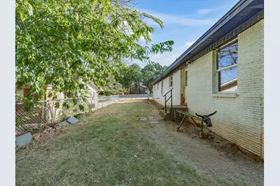 1306 Hulme Street, Bowie, TX 76230 - Photo 35