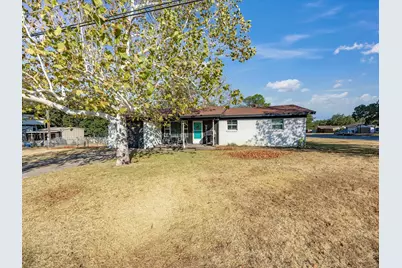 1306 Hulme Street, Bowie, TX 76230 - Photo 37