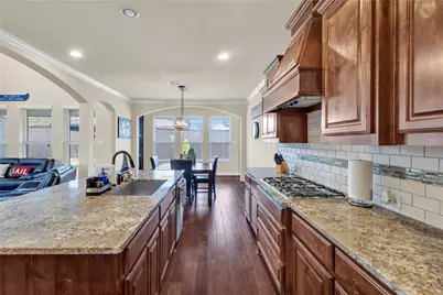 9810 Clubhouse Circle, Rowlett, TX 75089 - Photo 11