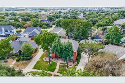 2250 Strathmore Drive, Highland Village, TX 75077 - Photo 5