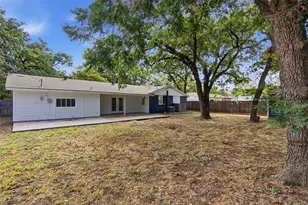 1704 Robin Rd, Pantego, TX 76013 - Photo 27