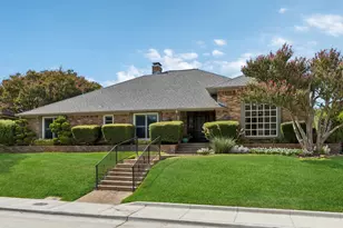 9639 Vista Oaks Dr, Dallas, TX 75243 - Photo 1