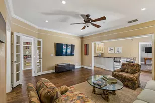 9639 Vista Oaks Dr, Dallas, TX 75243 - Photo 15