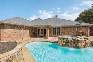 9639 Vista Oaks Dr, Dallas, TX 75243 - Photo 37