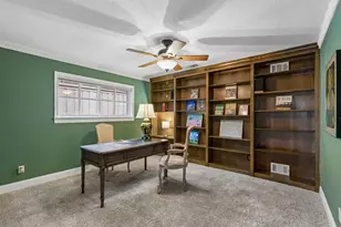 9639 Vista Oaks Dr, Dallas, TX 75243 - Photo 31