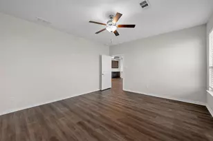 326 Lone Creek Dr, West, TX 76691 - Photo 17