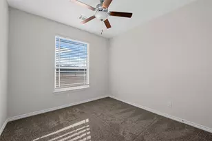 326 Lone Creek Dr, West, TX 76691 - Photo 21