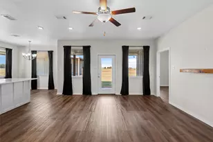 326 Lone Creek Dr, West, TX 76691 - Photo 7
